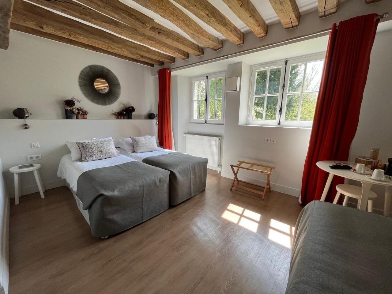 Moulin De Vilgris Bed & Breakfast Clairefontaine-en-Yvelines Exterior photo