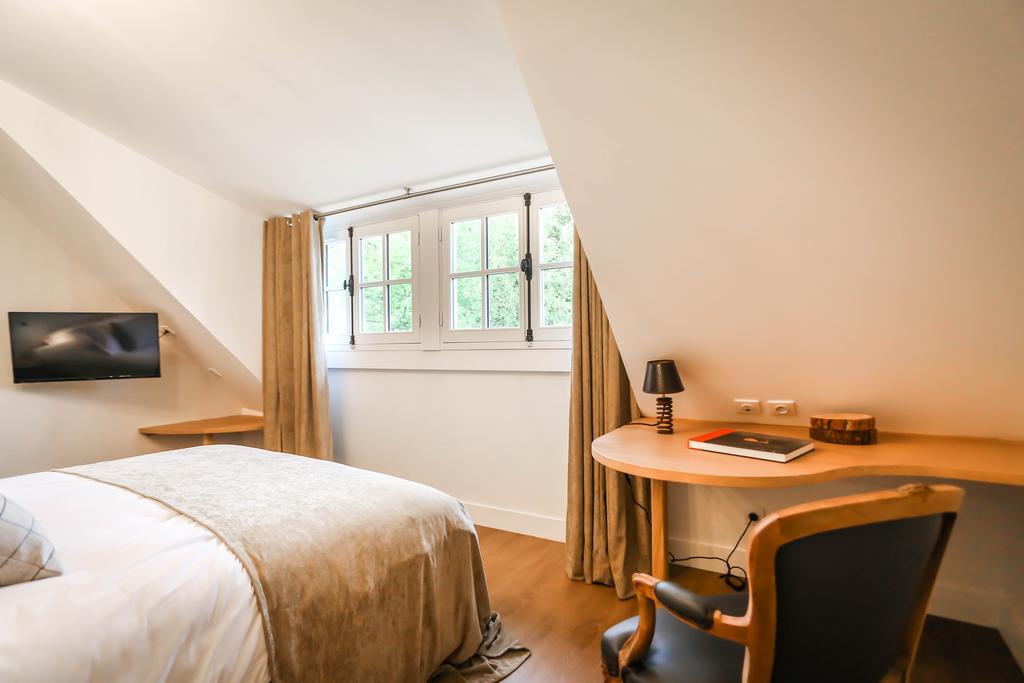 Moulin De Vilgris Bed & Breakfast Clairefontaine-en-Yvelines Room photo